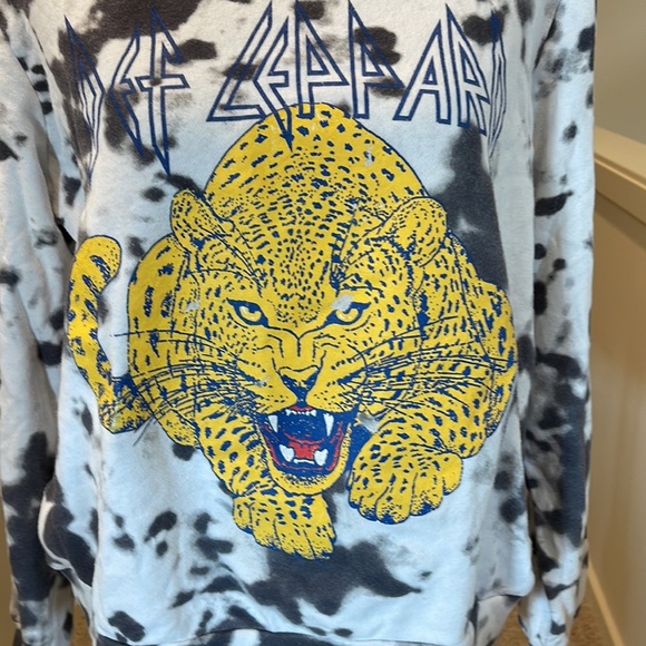 Def Leppard Grey & White Tie Dye Graphic Print Sweatshirt - Picture 3 of 7